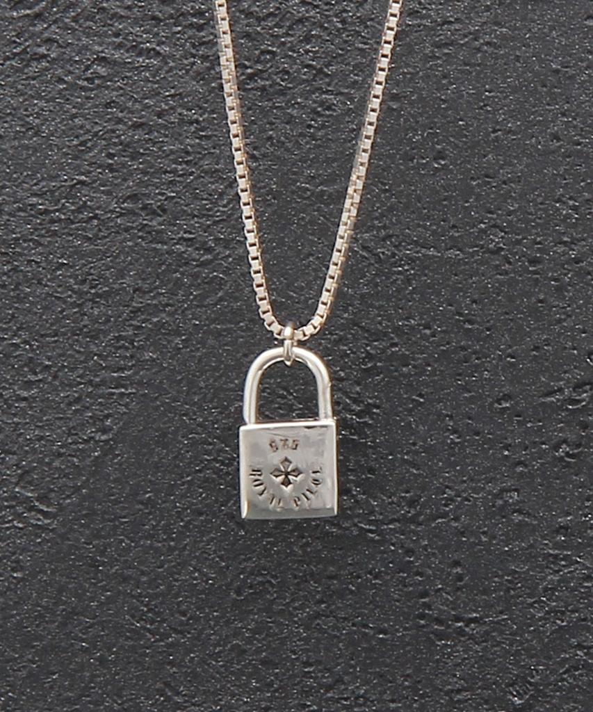 Royal Piece Mini Rock Necklace
