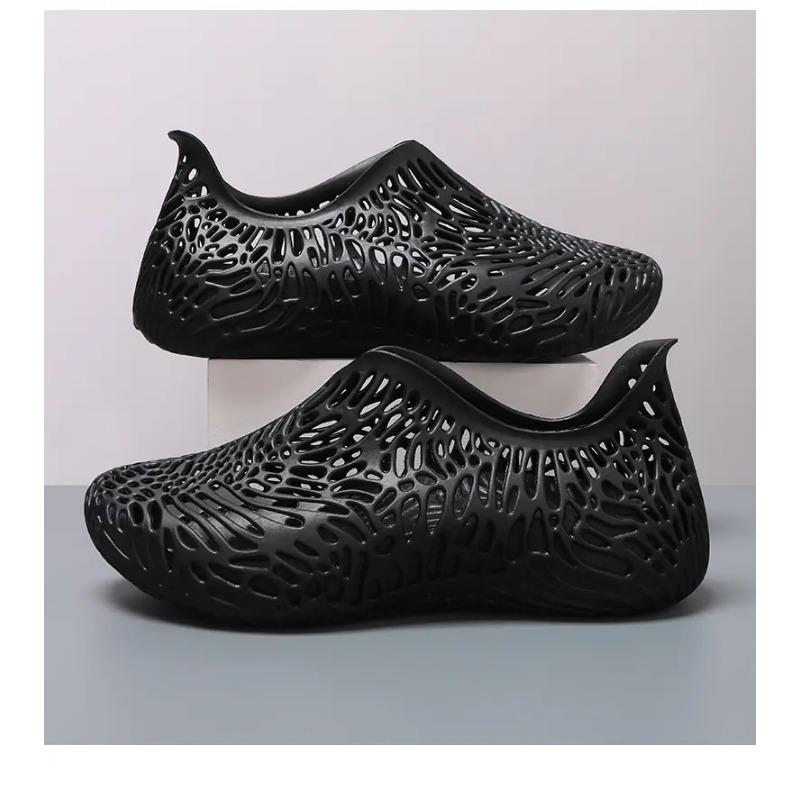 New 3D Hole Hole Shoes Full Wrap Couple Casual Sandals Outdoor Beach Shoes For Men Designer Lightweight Luxury Summer
