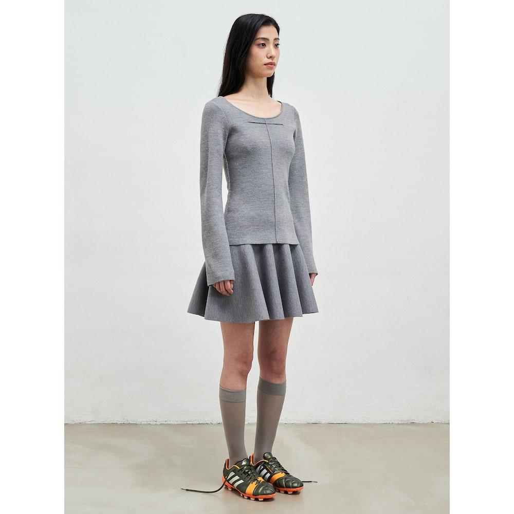 Anggae Scooped Neck Pullover Gray