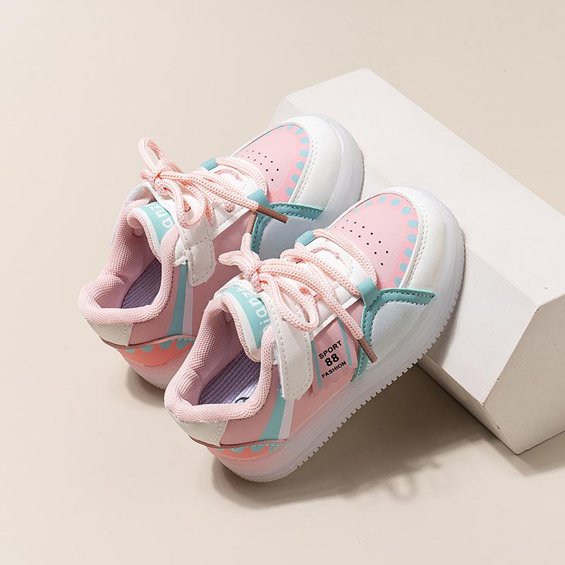 

[Spring Baby Girl Light Up Sneakers Korean Toddler Soft Sole Casual Shoes] size 21 розовый