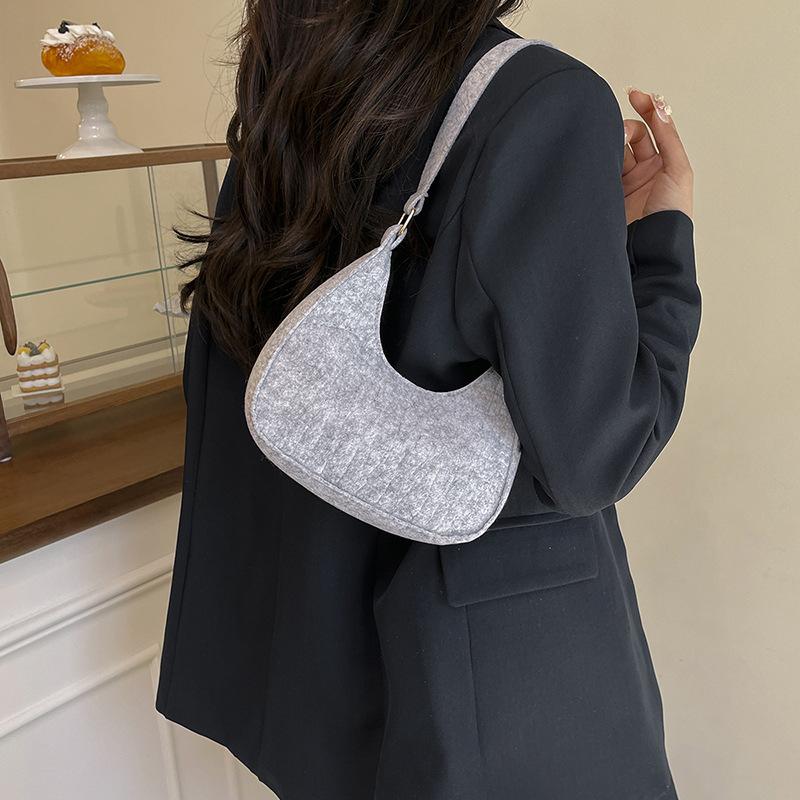 Solid color temperament bag women's new trendy stone pattern underarm bag fashionable hand shoulder bag