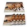 Set 2/4/6 Pezzi Tovagliette da Tavola Animali della Fattoria Cavallo al Galoppo Stampato Tovaglietta Accessori da Cucina Decorazione per Feste in Casa Tovagliette