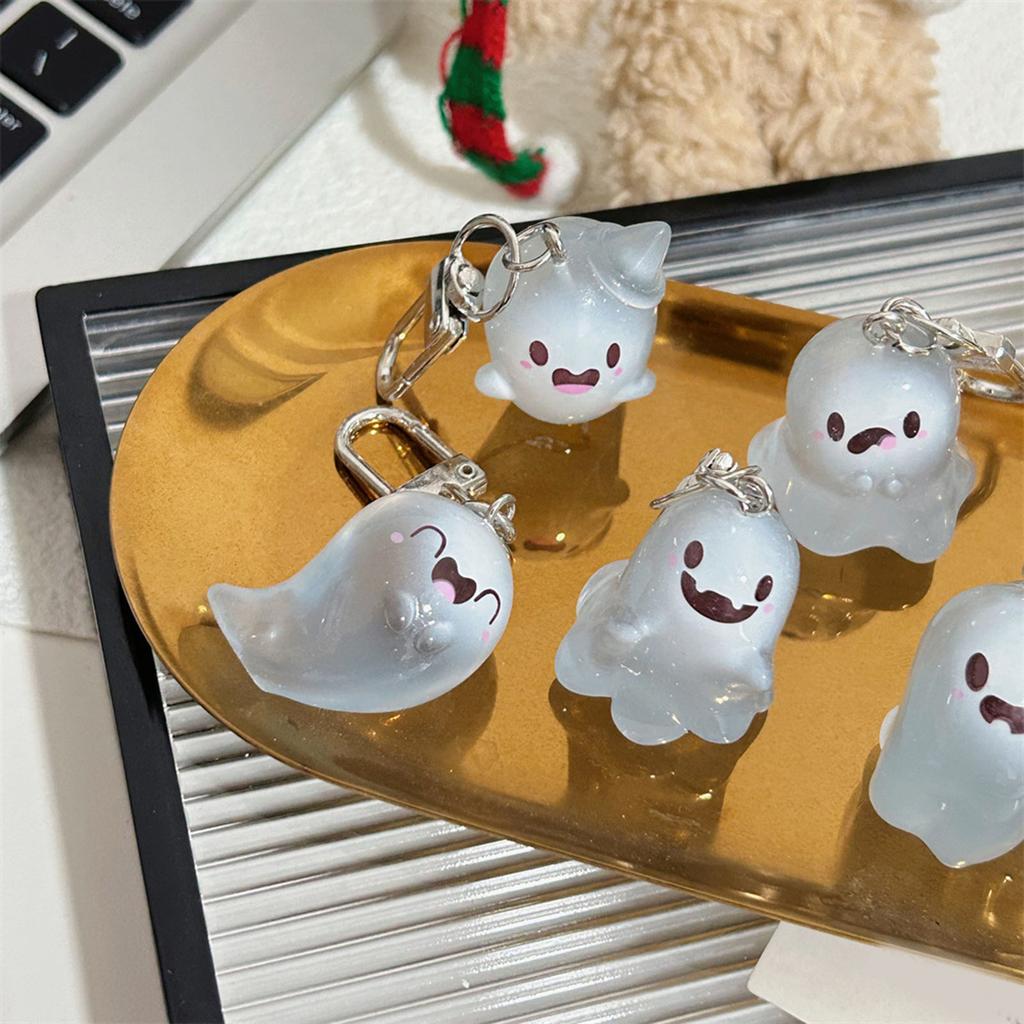 Set of 6 Apparition Pendant Keychain Glowing Specter Shaped Keyring Pendant Bag Accessory for Halloween Enthusiasts