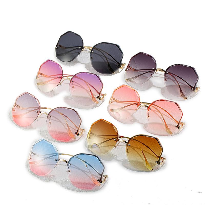 New Frameless Edge-cutting High-end And Personalized Sunglasses With Fashionable Gradient Color Design 1211