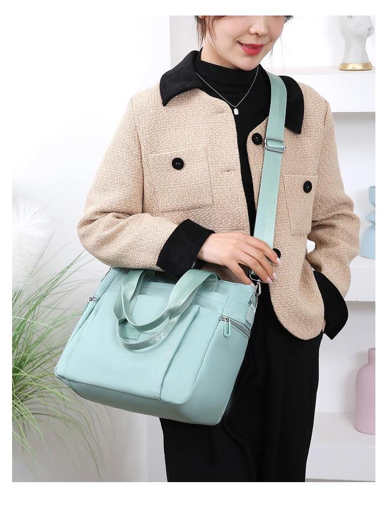 Versatile Women's Large Nylon Tote - Single-Shoulder, Simple Korean-Style Handbag for Shopping