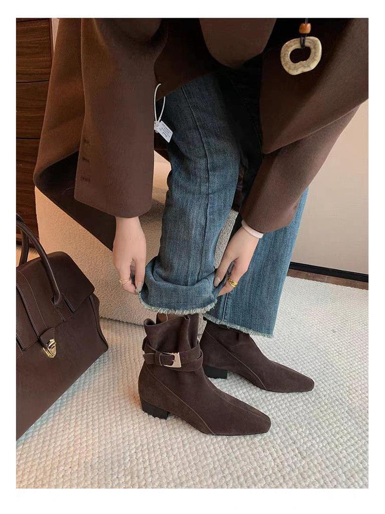 2025 Höst/Vinter Franskt Plisserade Läder Slip-On Klackskor Ankelboots: Eleganta och Bekväma Modekängor för Kvinnor