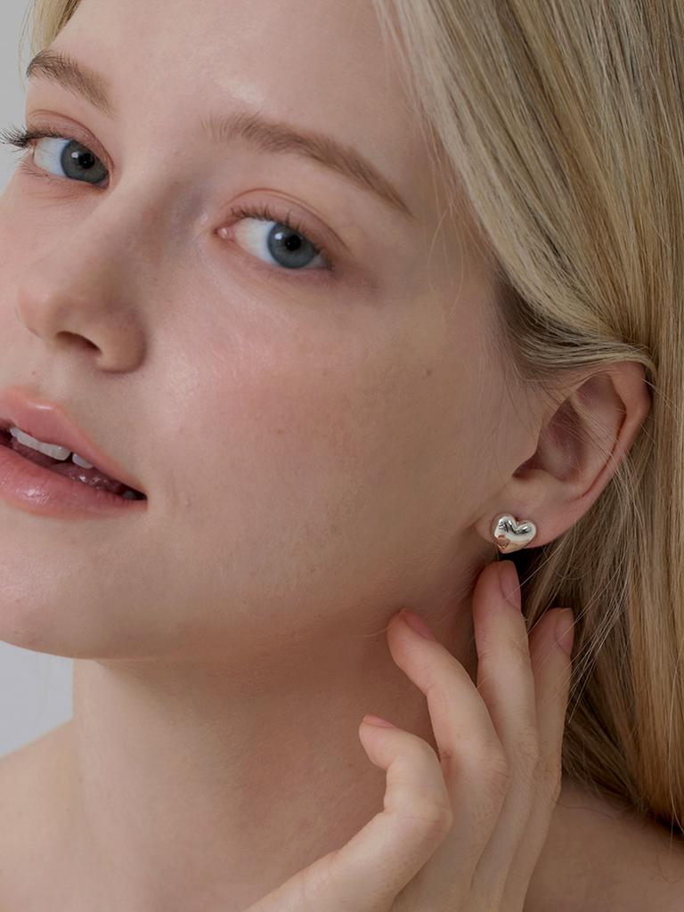 Lucore Silver 925 Simple Volume Heart Earrings
