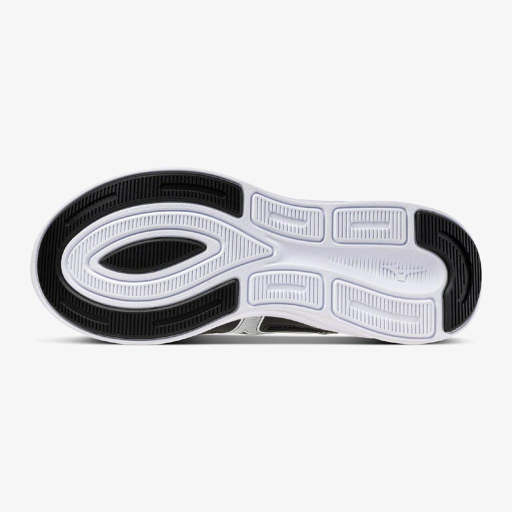 Running Shoes Maximizer 27 Unisex Cm 4E Black X White [Mizuno] 26.5