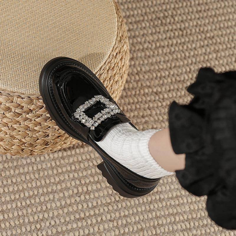 

Кожаные туфли на плоской подошве для женской обуви Huizhou Su Yinyin, такие же туфли со стразами и пряжкой в британском стиле, увеличивающие объем, маленькие кожаные туфли для женщин 34 чёрный