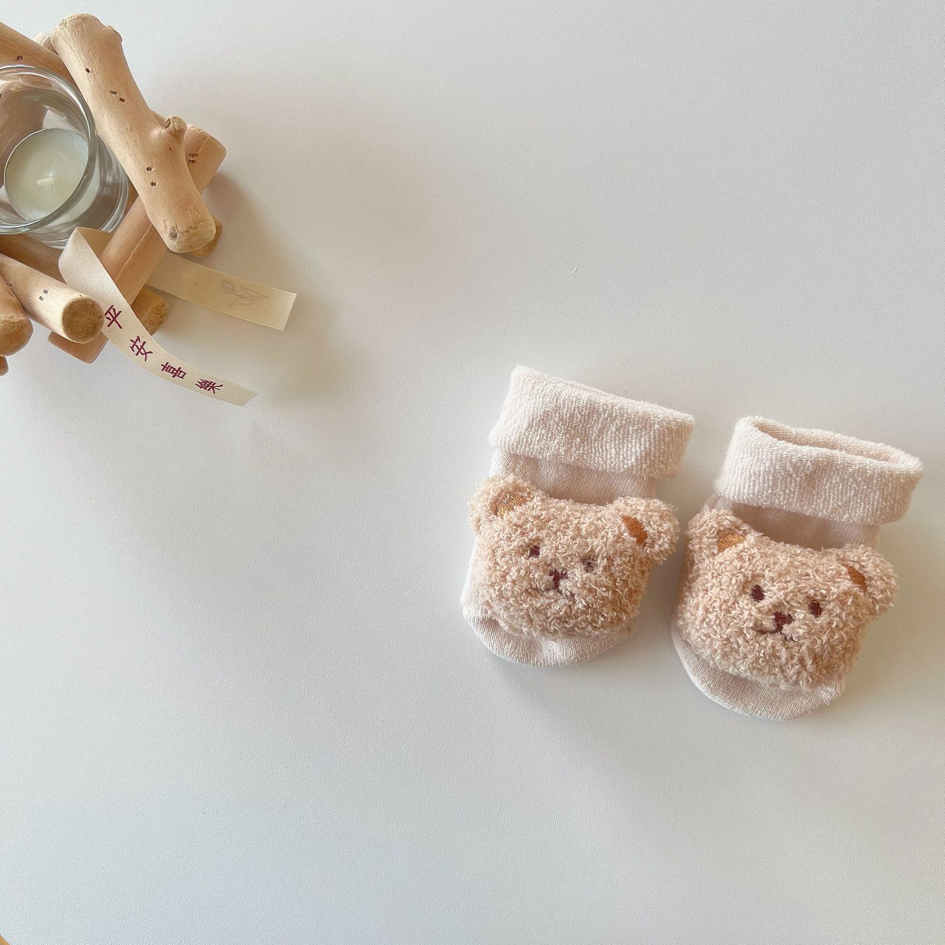 Warme Babysocke Mode Kawaii Cartoon Puppe Bär Terry Loop Wadensocke für Kleinkind Junge Mädchen Atutumn Winter Kind Rutschfeste Bodensocke S beige