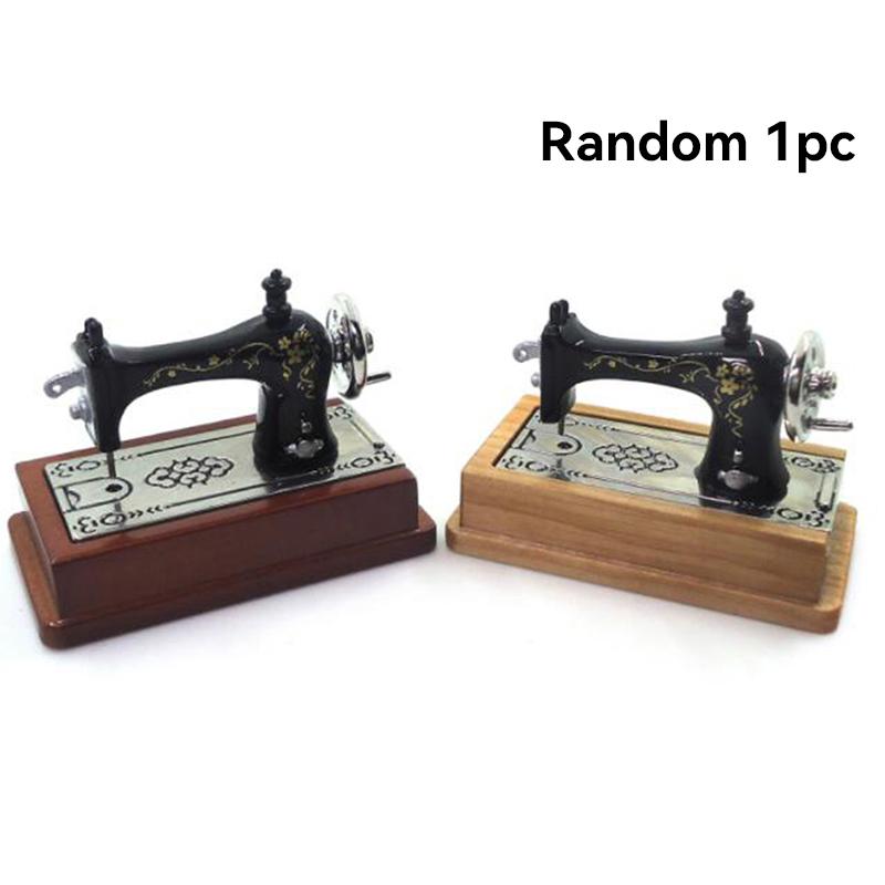 Dollhouse miniatures 1/12 Mini Exquisite Alloy Mini Sewing Machine Mini Alloy Sewing Machine 1:12 Scale Dollhouse DIY Decoration