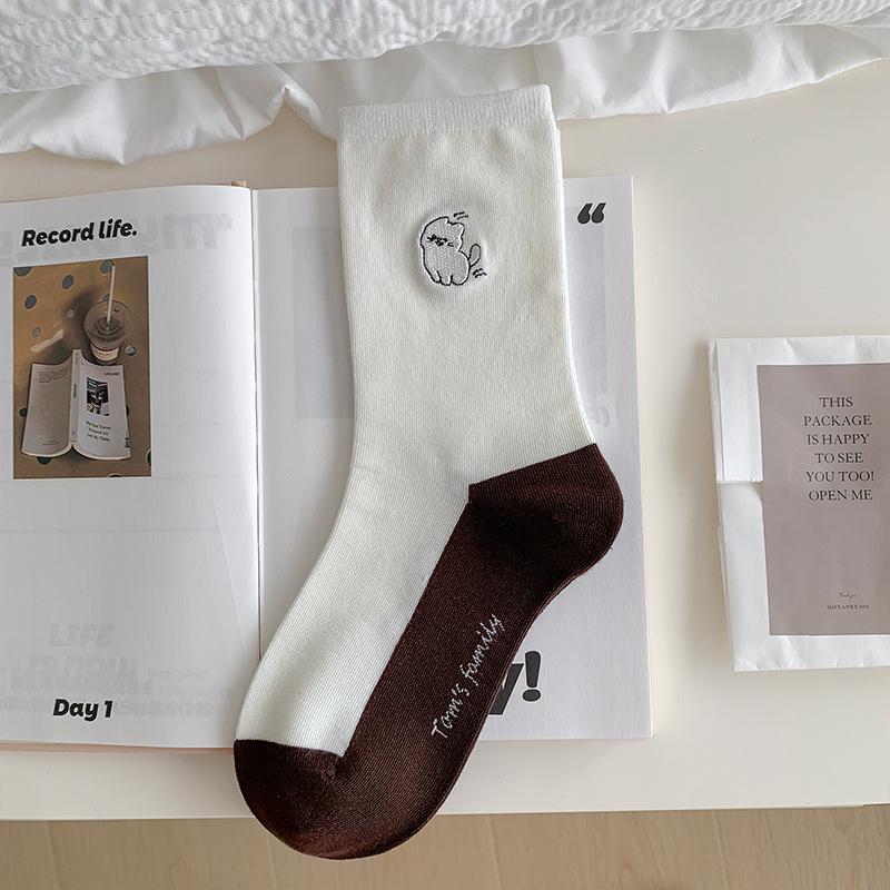 

Мультяшные носки для девочек, Милый осенний вышитый котенок, Носки до середины икры, Цветные блоки, Школьный стиль, Махровые носки, Бесшовные 1 pair кофейный