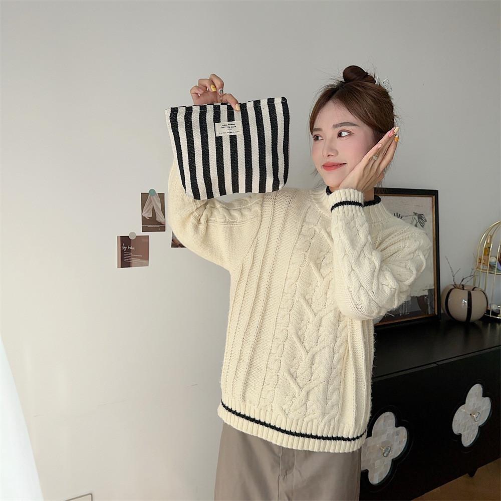 Stylish Striped Cosmetic Bag For Women Street Fashion Large Capacity Portable Simple Handheld Makeup Bag
