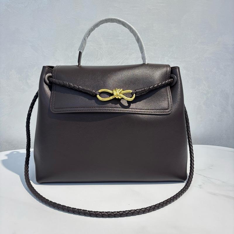 2026 Neue Leder-Damenhandtasche grenzüberschreitender Bestseller schlicht gewebt Klappe Schleife goldene Schnalle Schulter Crossbody tragbare Tragetasche