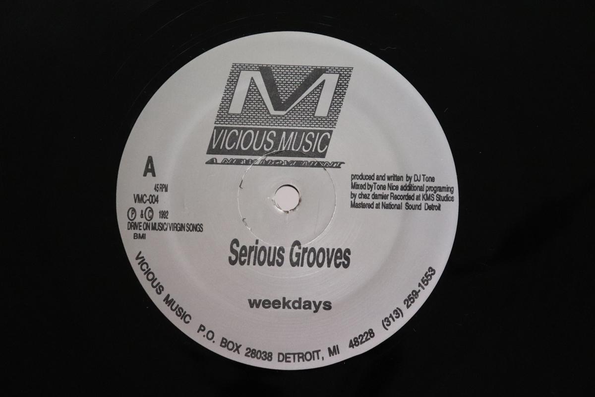 

12inch Record DJ TONE SANTONIO ECHOLS Serious Grooves VMC004 VICIOUS MUSIC 1992 US Dance Electronica Used