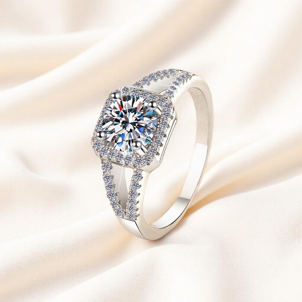Luxury 925 Sterling Silver Classic Ring for Women Shining Jewelry Simple Like Diamond Ring Imitation Diamond Women's Ring Gifts