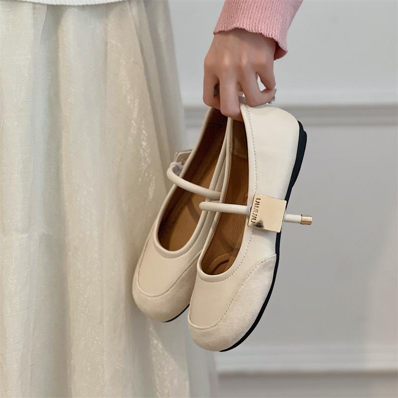 Soft Leather Retro Round Head Metal Buckle Women's Spring and Autumn New Ugly and Cute Small Leather Shoes Women