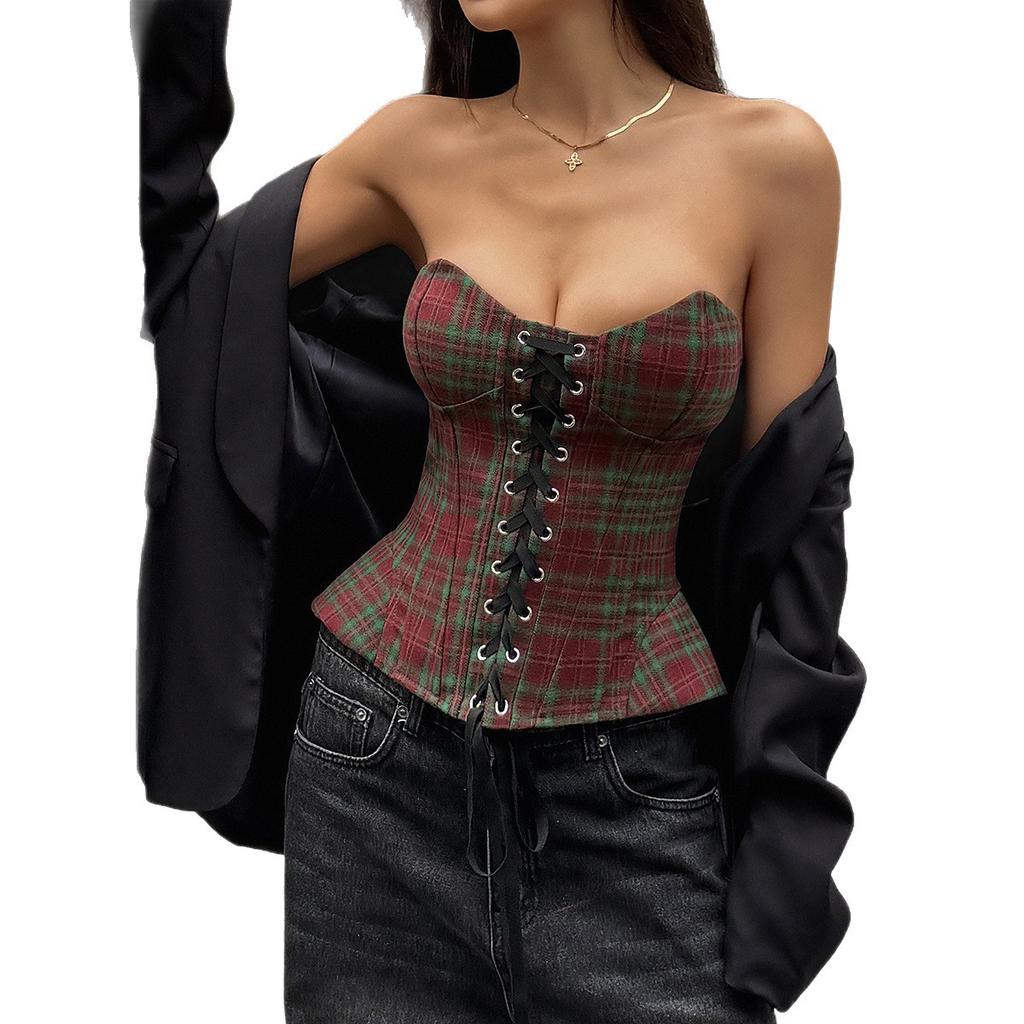 Korsetai, madingi ir elegantiški moteriški drabužiai