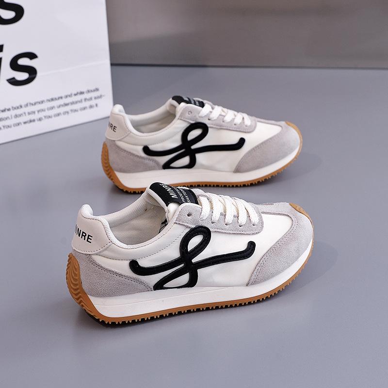 Forrest Gump Shoes Women's New 2025 Spring and Autumn Breathable Little White Shoes Thin Sole Korean Version Wear-resistant Casual Board Shoes Stud