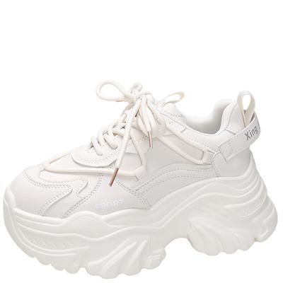 Módne tenisky typu „Dad Shoes“ pre ženy 2024 jar nové Ins super populárne malé hrubé podrážky zvyšujúce výšku všestranné ležérne športové topánky