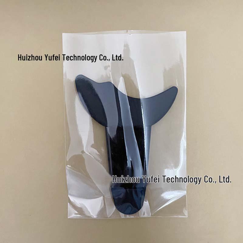 Silicone Eyeshadow Applicator & Shield: Multi-Functional Eyeliner Tool