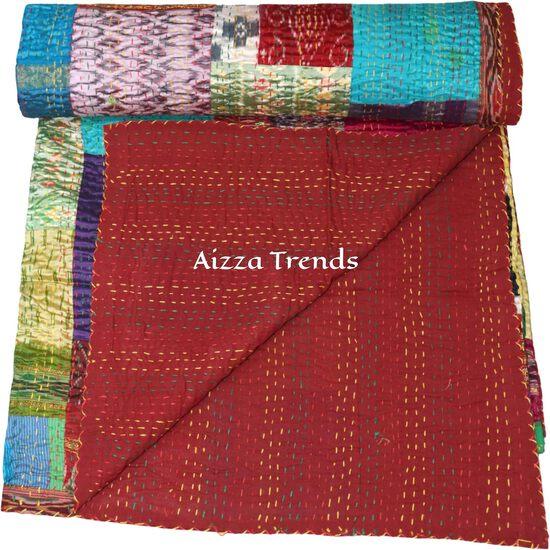 Aizza Trends Handgefertigte Patchwork- und Patola-Arbeit Kantha-Quilt aus reiner Baumwolle - Traditionelle indische Tagesdecke - Vintage Baumwollseide Sari-Quilt