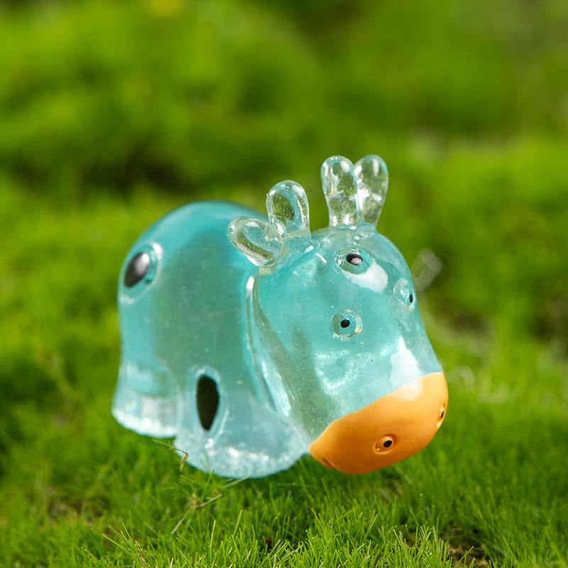 Glow-in-the-dark Cow Resin Pendant Miniature Landscape Cartoon Cute Luminous Animal Accessories Decorative Arts and Crafts