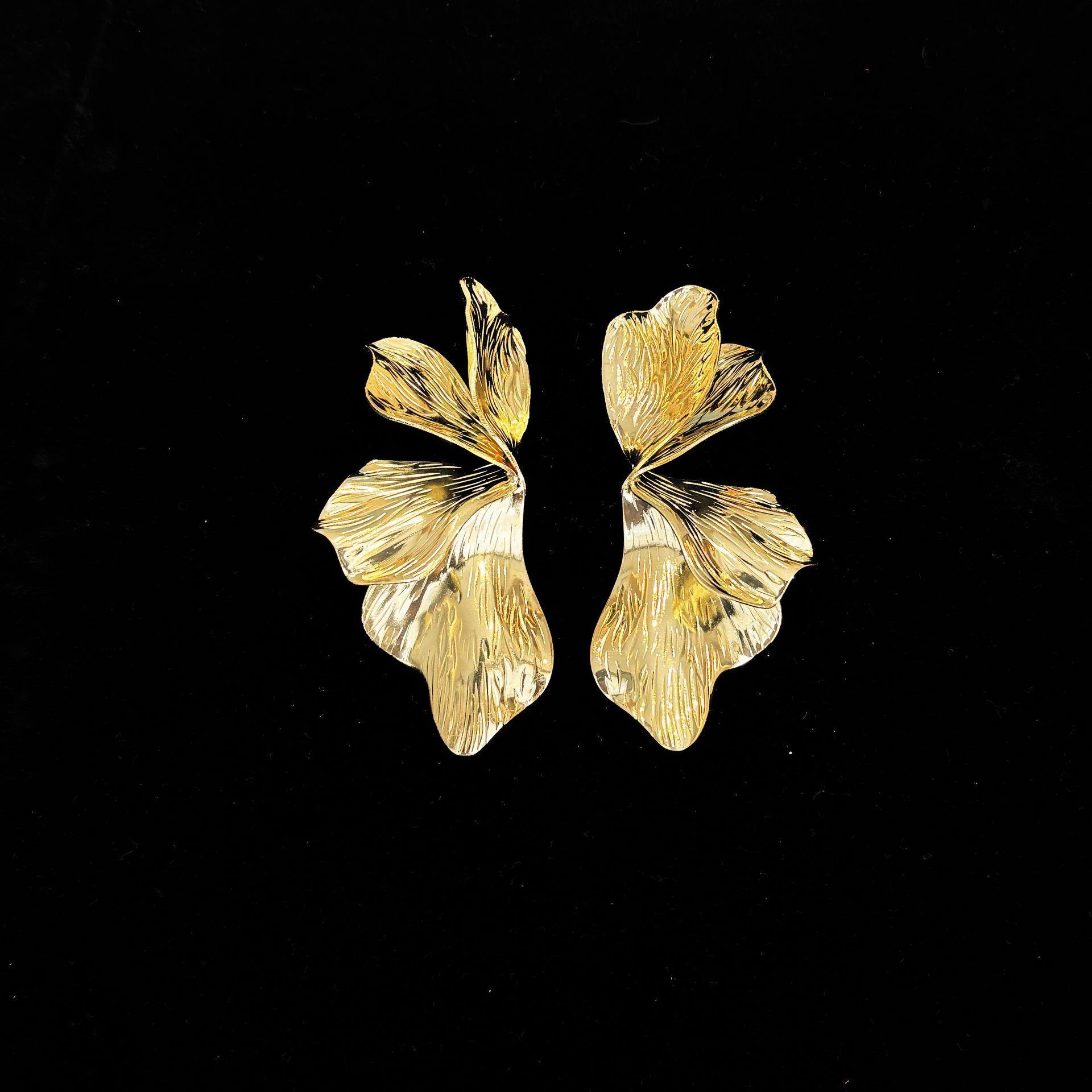 Elegant Floral Metal Stud Earrings with Layered Design