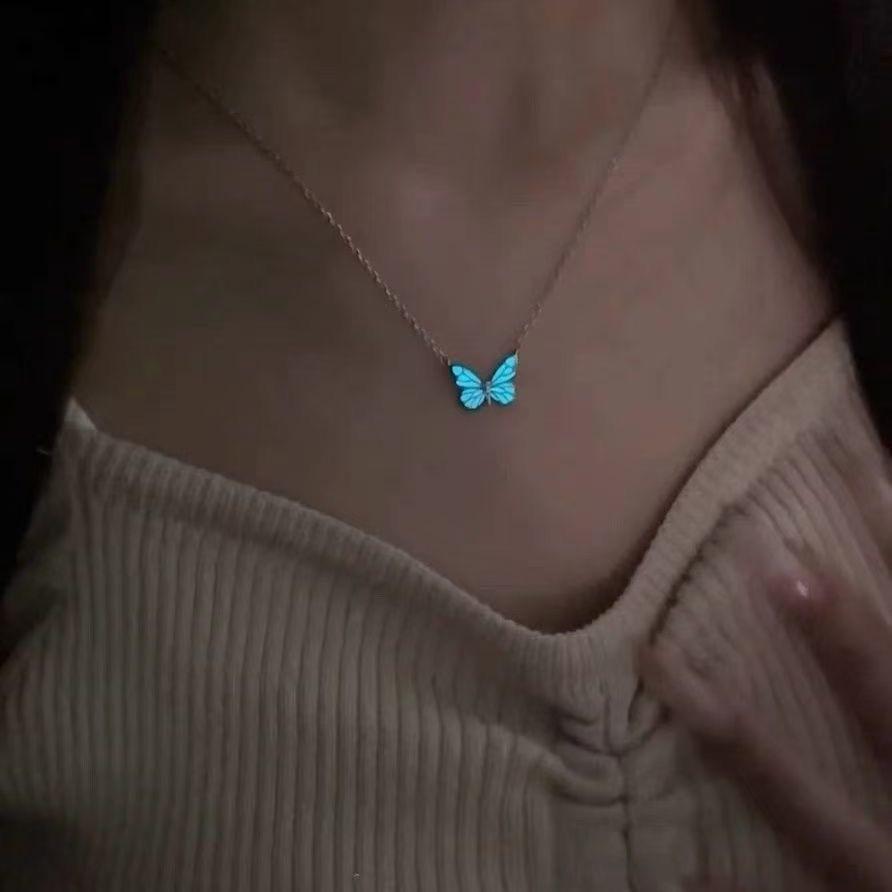 Luminous Butterfly Necklace for Women, Simple Light Luxury Blue Glow Aurora Mori Clavicle Chain Fashion New Jewelry