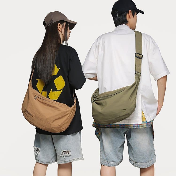 Large capacity dumpling bag versatile shoulder messenger bag