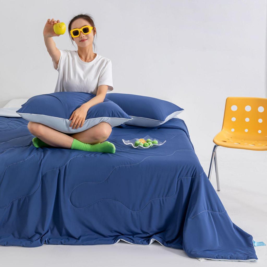 Class A Soybean Fiber Summer Quilt - Solid Color, Simple Style, 200x230x250cm for Home or Dorm