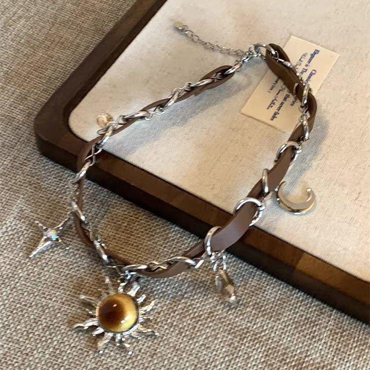 Wrapped Riveted Metal Leather Collar, Punk Heart-shaped Girl Y2k Subculture Niche Necklace