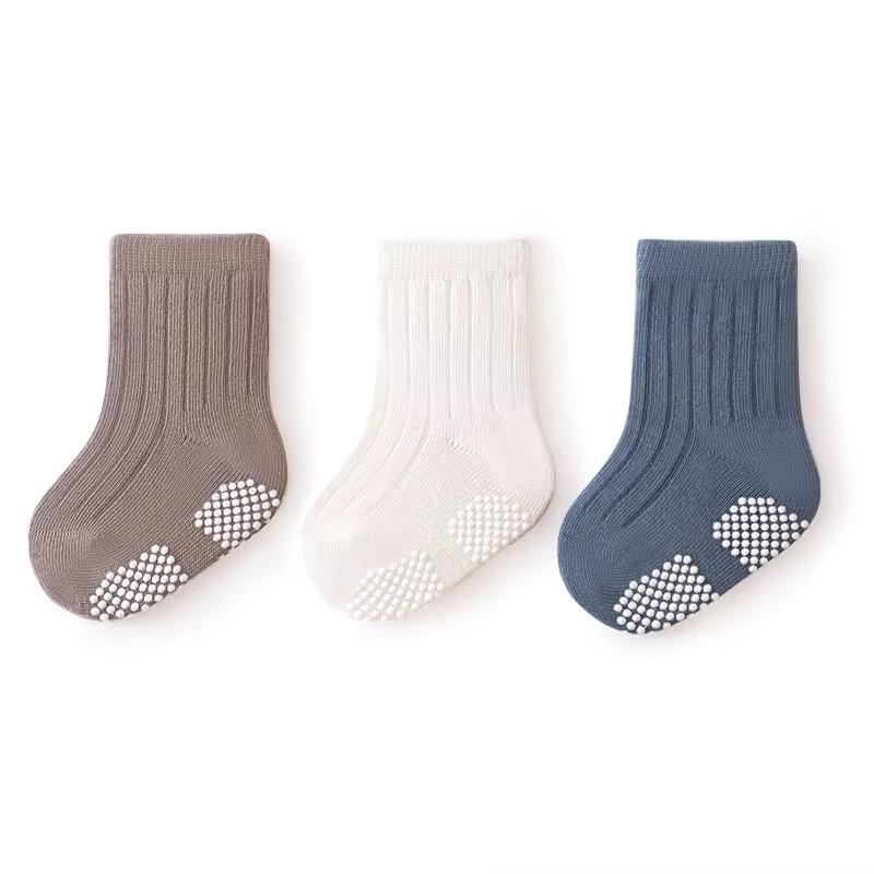 New 3 Pairs/Lot Autumn Winter 0-5Y Baby Boys Girls Non-Skid Embroidery Cartoon Socks Children Pure Cotton Solid Gripper Socks