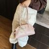 Fashion Shoulder Bag New Fashion Bag Portable Commuter Bag