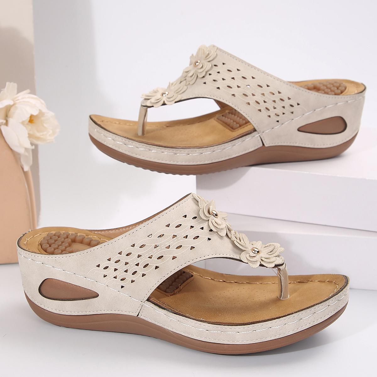 

2025 flip-flops women s outer wear new summer massage grain fashion casual slope heel pinch foot platform beach shoes 36