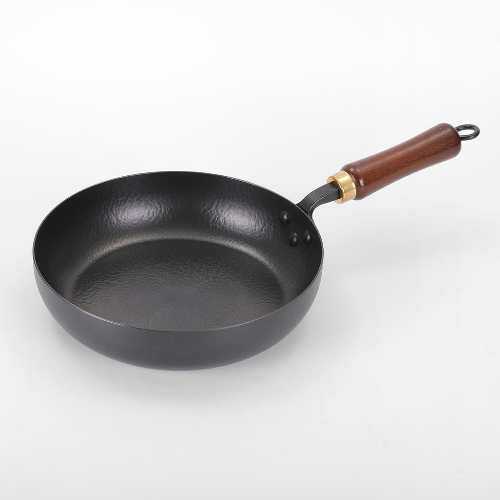 **Hand-Forged Non-Stick Zhangqiu Iron Frying Pan with Thick Flat Bottom**