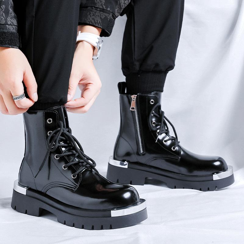 Schwarze Martin-Stiefel mit dicker Sohle Herren 2024 Herbst neue britische Kurzstiefel europäische und amerikanische gebratene Street-Lokomotivstiefel 70056-R