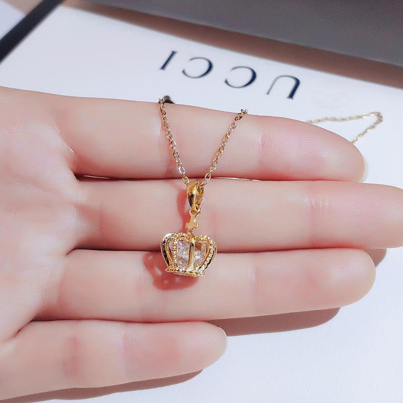 Golden Luxury Diamond Titanium Steel Necklace Women Fashion Slim Waist H Pendant Collarbone Chain