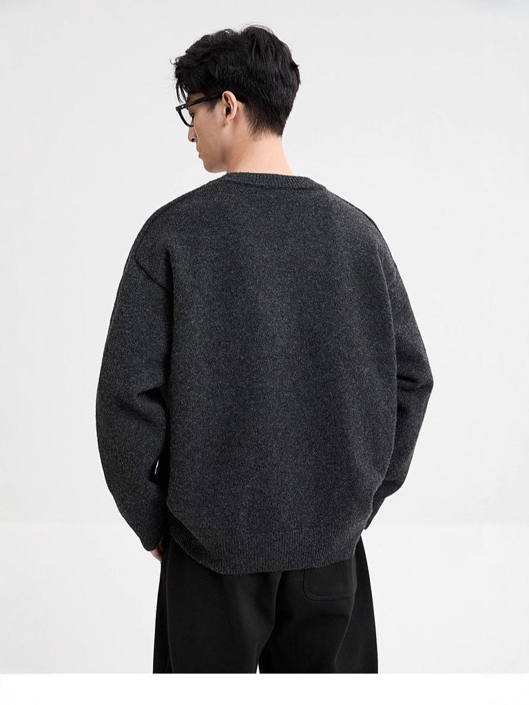 Men's Retro V-Neck Knit Sweater – Two-Piece Look, Casual Loose Fit, Long Sleeve Pullover for Autumn/Winter.