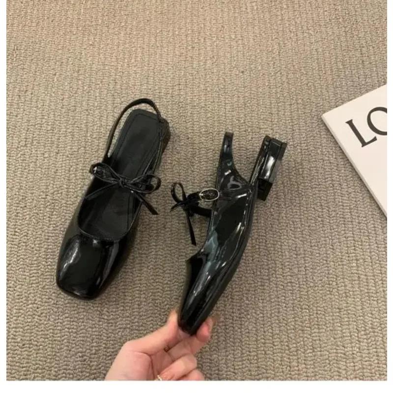 

Низкие сандалии женские кожаные женские туфли на блочном каблуке летние низкие каблуки ретро для девочек закрытые новые толстые резиновые шлепанцы из искусственной кожи Рим 35 чёрный