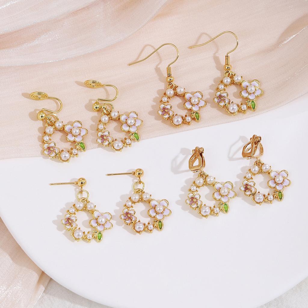 French Oil Drip Wreath Pearl Ear Hook Stud Earrings, Autumn And Winter High-End Sweet Girl Princess Temperament Earrings
