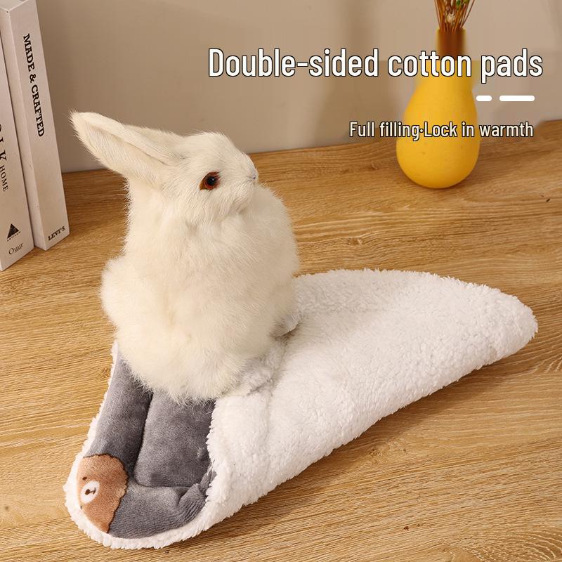 Thick Flannel Pet Mat for Rabbits, Cats & Dogs - Autumn/Winter