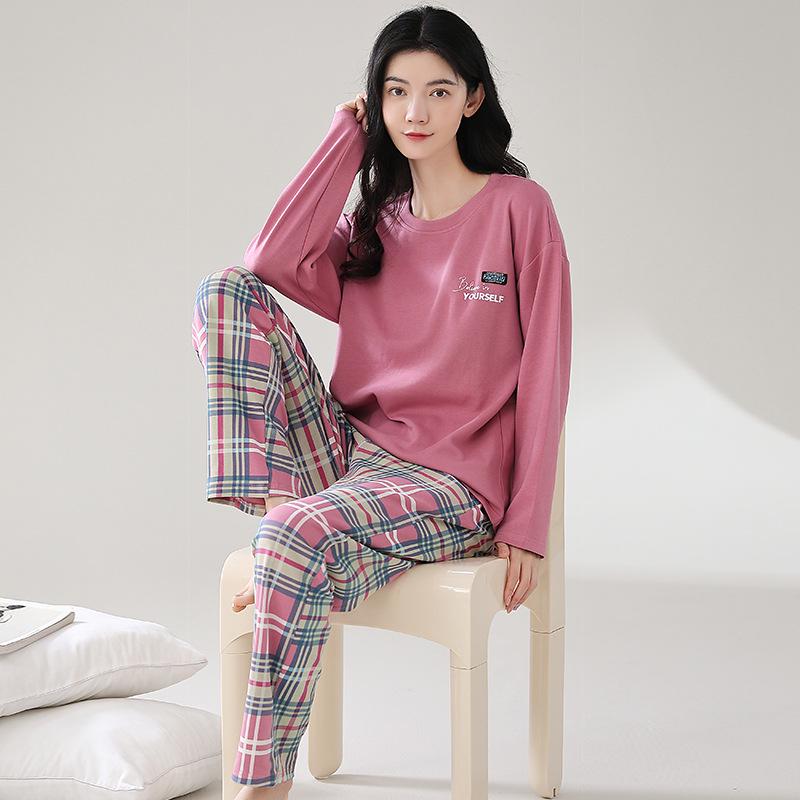 100% Cotton Women's Pajama Set – Breathable, Sweat-Absorbent, Long Sleeve Crew Neck for Indoor & Outdoor Wear (Autumn/Winter)