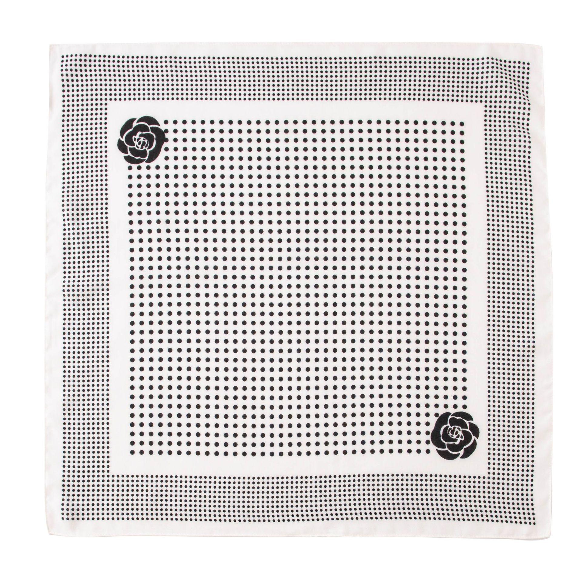 

Имитация шелкового платка в горошек, маленький квадратный платок, элегантная мода, высокое чувство, универсальный темперамент, ремешок для通勤 65*65cm