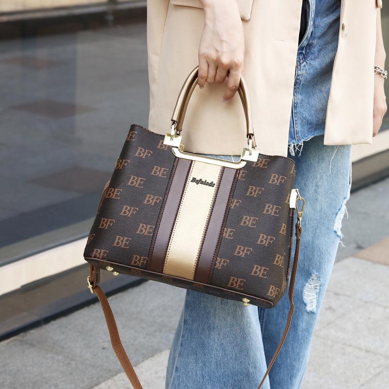 Valentine's Day free bag women's messenger bag 2025 new fashion women's bag color matching single shoulder large capacity handbag women