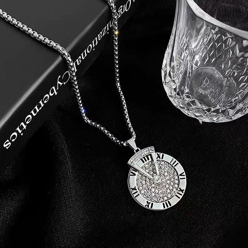 Men's Trendy Letter Necklace: Versatile Light Luxury Cuban Chain Choker