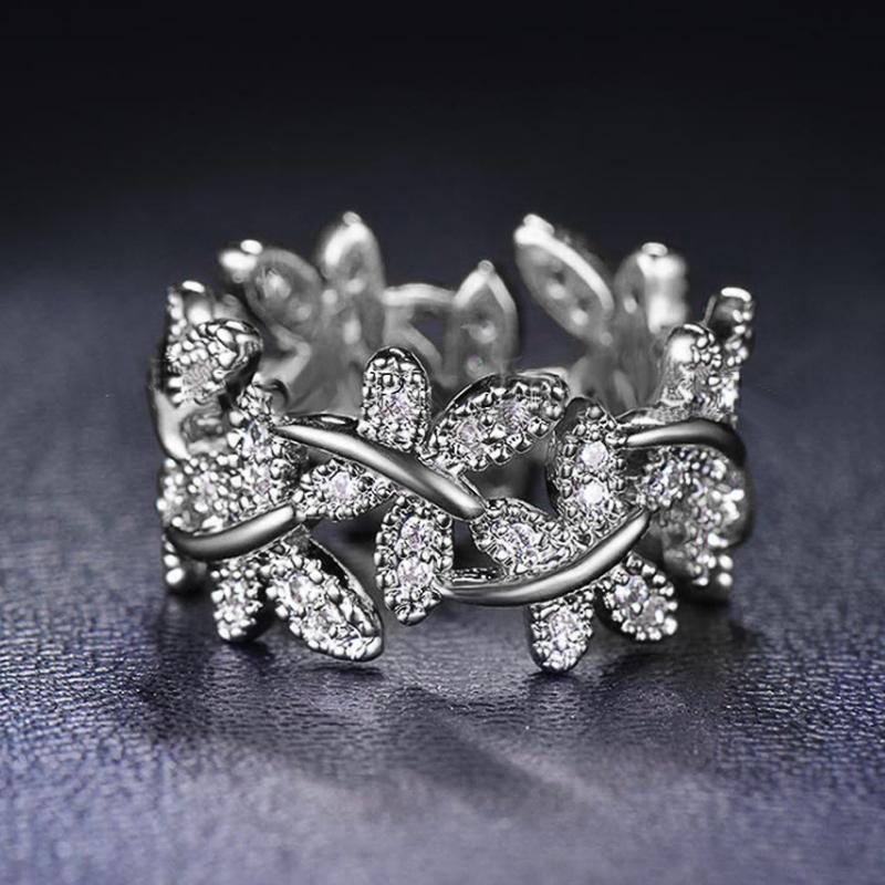 Huitan Romantic Butterfly Rings Aesthetic Bridal Wedding Party Accessories for Women Charming Finger Jewelry with Dazzling CZ