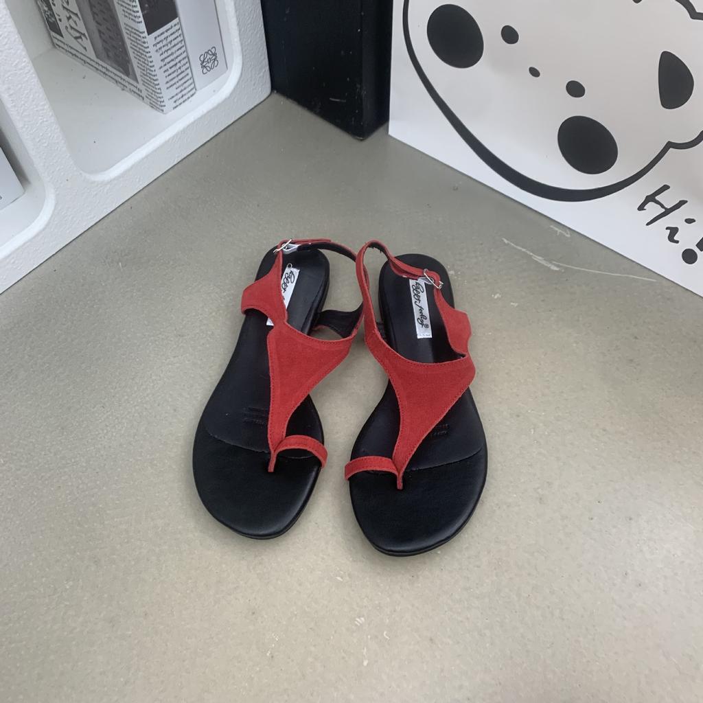 Fashion Women's sandals 2025 new fashion toe flat sandals for outdoor wear on the beach retro Roman