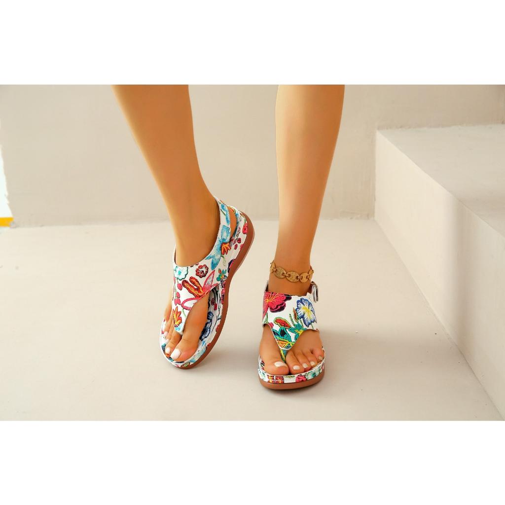 Large Size Herringbone Sandals for Women, Embroidered with Ethnic Style Flowers, with A Back Strap and Sloping Heel Sandals