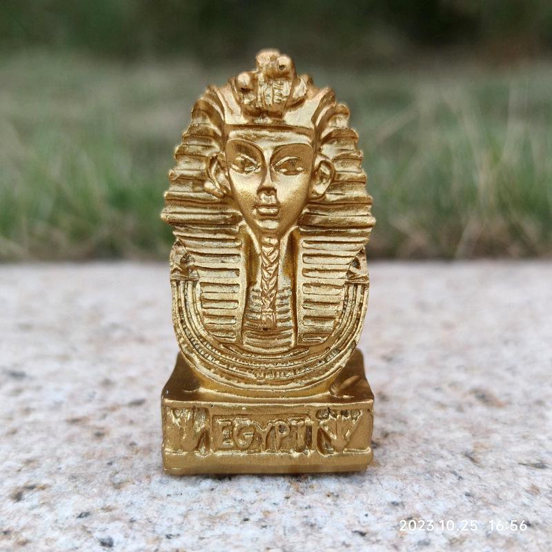 Ancient Egyptian Pharaoh Queen Tutankhamun Mummy Prop